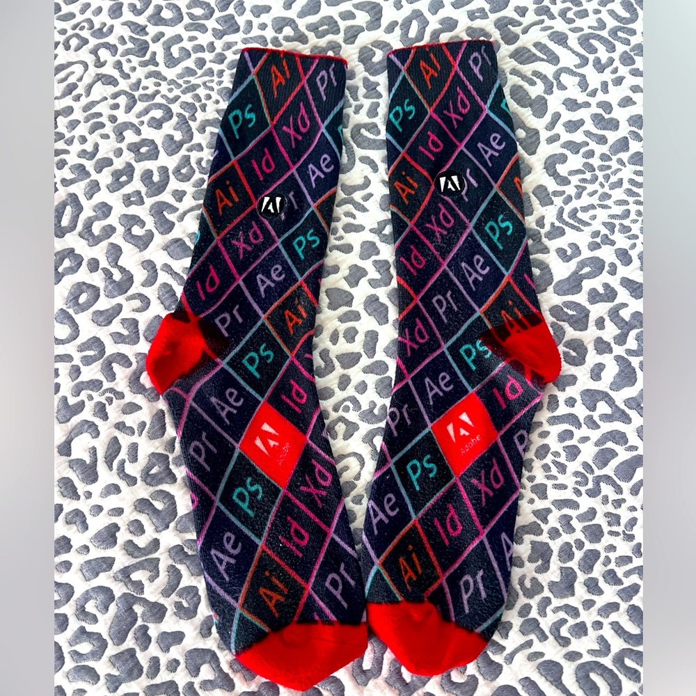Adobe photoshop illustrator indesign xd socks  size large mens (9-13)